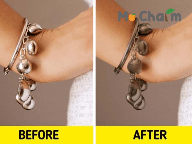 Dây chuyền hoặc lắc bạc bị sỉn màu do đeo thường xuyên, lâu ngày 