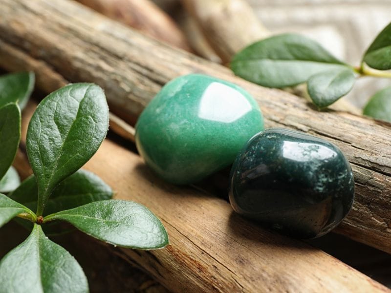 Đá aventurine có thể kết hợp với các loại đá nào?